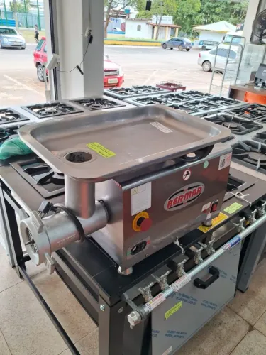 Picador de carne boca 22 Bermar Semi novo