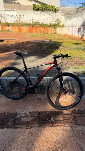 Bicicleta MTB Oggi Big Wheel 7.0 Aro 29 - Shimano Alivio 18V - Quadro 19