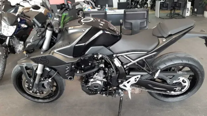 SUZUKI GSX S8
