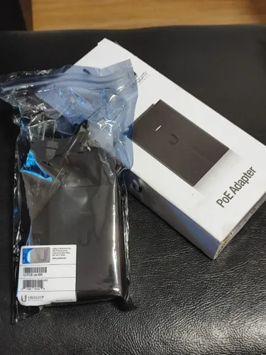 Fonte PoE Ubiquiti 48V 0.5A Gigabit ORIGINAL (NUNCA USADO)