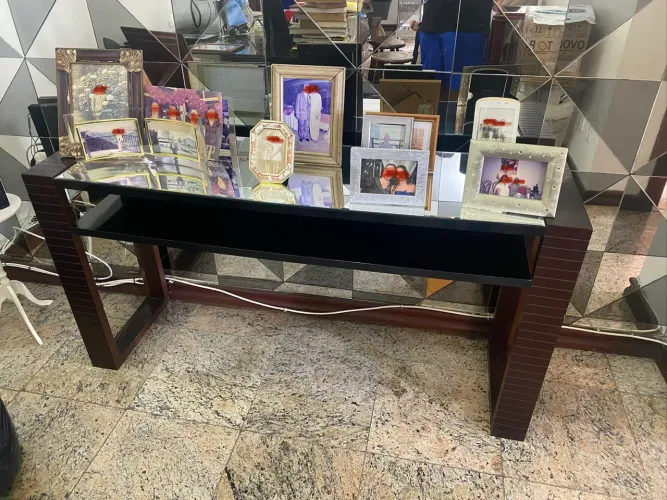 Aparador com espelho jateado