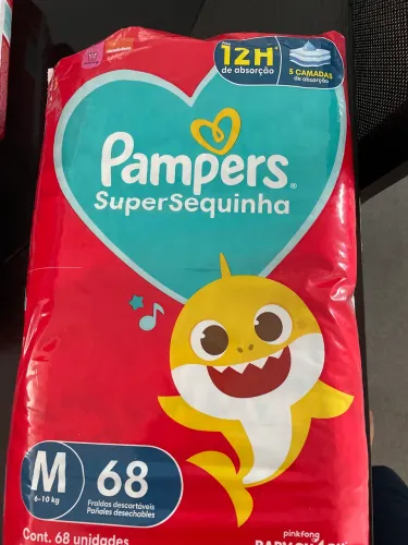 Fralda pampers super sequinha M 68
