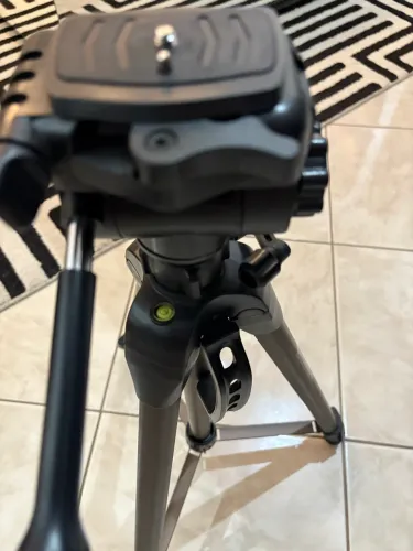 Tripé Profissional Para Câmera E Celular Weifeng Wt-3770 - Zerado