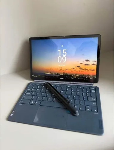 Tablet lenovo P11 plus com capa teclado e caneta originais
