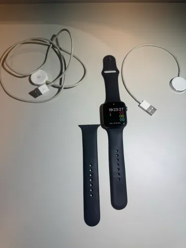 Apple watch series 4 gps 44mm 16gb