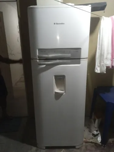 Geladeira Electrolux frost free