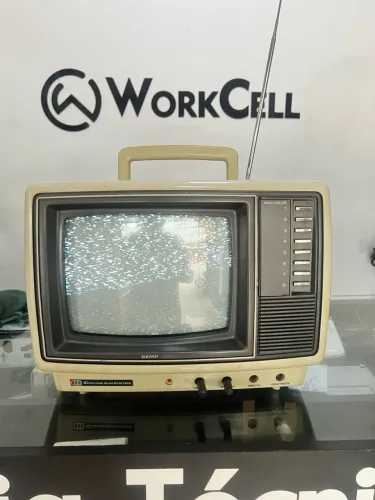 Tv Semp vintage a cores