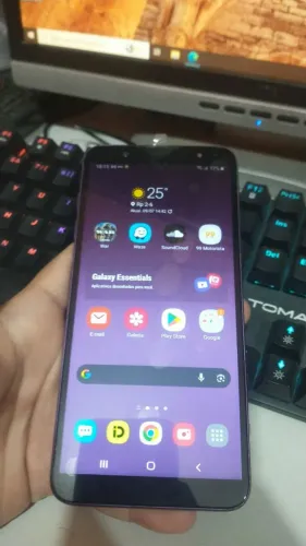 Celular Samsung Galaxy j8