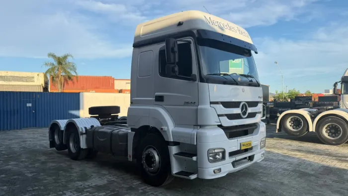 Mercedes Benz AXOR 2544 AXOR 2544 MERCEDES BENZ AXOR 2544 2021/2021 Valentim Caminhões
