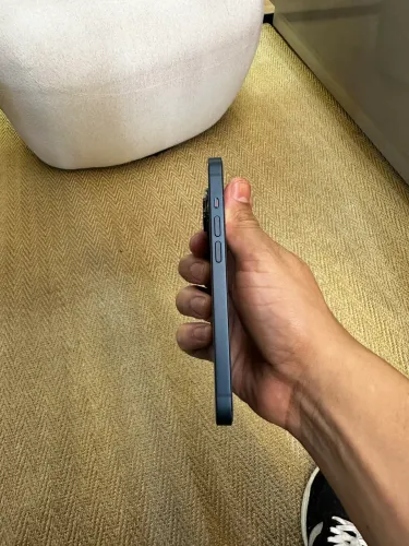 iPhone 14 azul