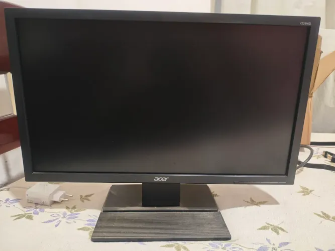 Monitor Acer com defeito