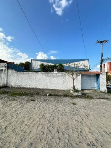 Casa com 3 dormitórios à venda, 110 m² por R$ 450.000,00 - Palmeira - Campina Grande/PB