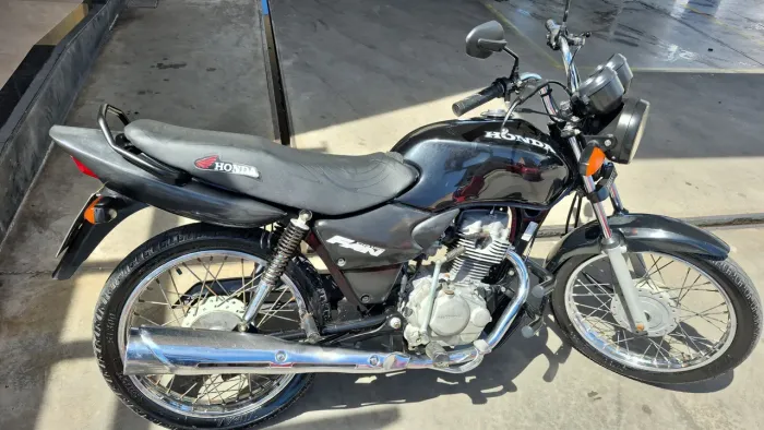 VENDO HONDA FAN 125CC EM DIAS