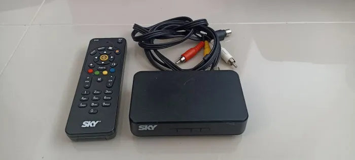 Receptor Sky s14 + controle + cabo avi