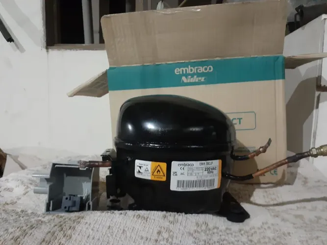 Compressor De Geladeira Embraco 1/5 220v Novo