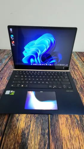 Ultrabook Gamer Asus Zenbook Pro Ux480F i7 GTX 1050 *Leia*