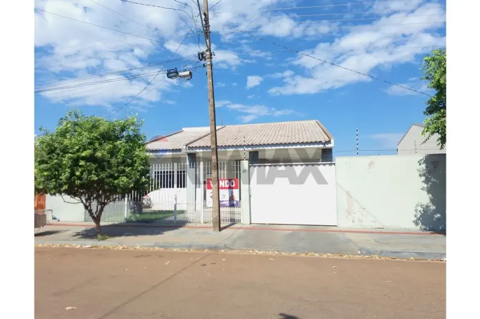 Residência com 3 dormitórios perto do SESC