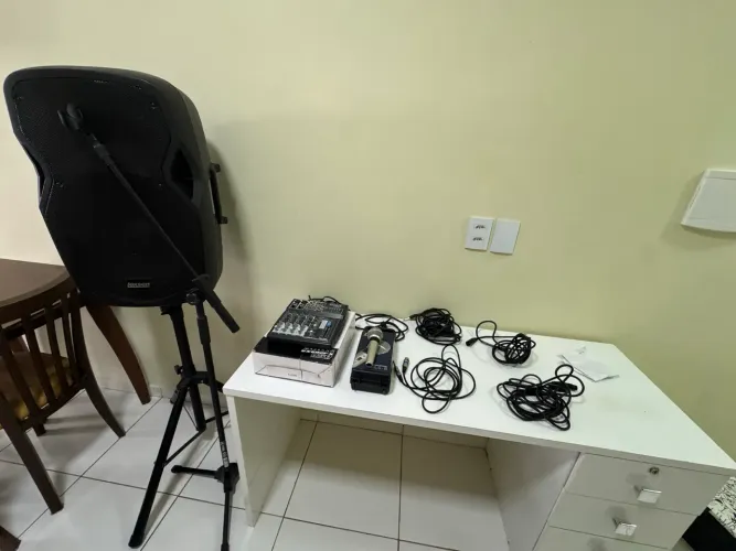OPORTUNIDADE! KIT DE SOM COMPLETO À VENDA! CAIXA DE SOM