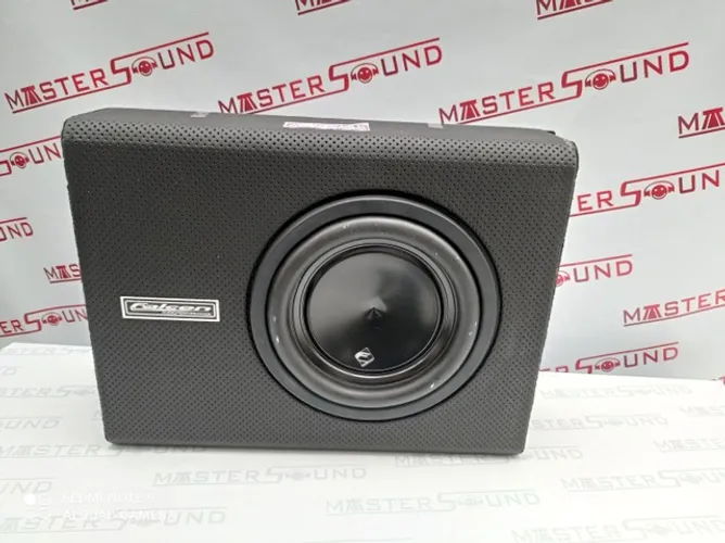 Caixa amplificada Falcon com Sub de 8" slim..200rms nova instalada no seu carro