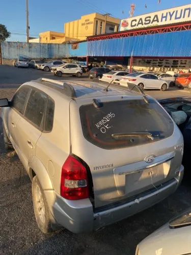 Sucata Hyundai Tucson GLS 2.7 V6. automática 2009  para venda de peças .