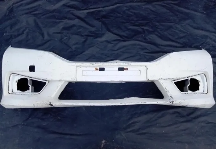 Parachoque Dianteiro Honda City 2015/2017 Branco com detalhe