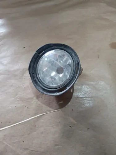Farol auxiliar Etios direito 2013 a 2017