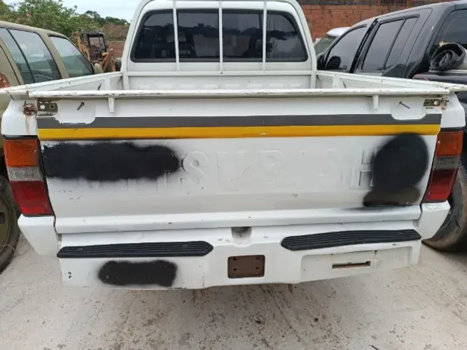 Tampa Traseira Mitsubishi L200 Gl Gls Quadrada 1995/2006