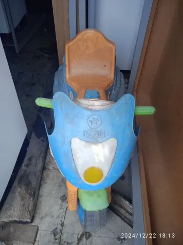 Moto bidirecional marca Calesita (leia o anúncio)