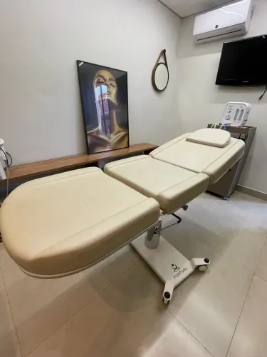 Vendo Maca Novíssima para procedimentos estéticos