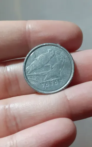 Moedas antigas e raras - Cruzeiro 1994 e Euro Espanha 2005<br>