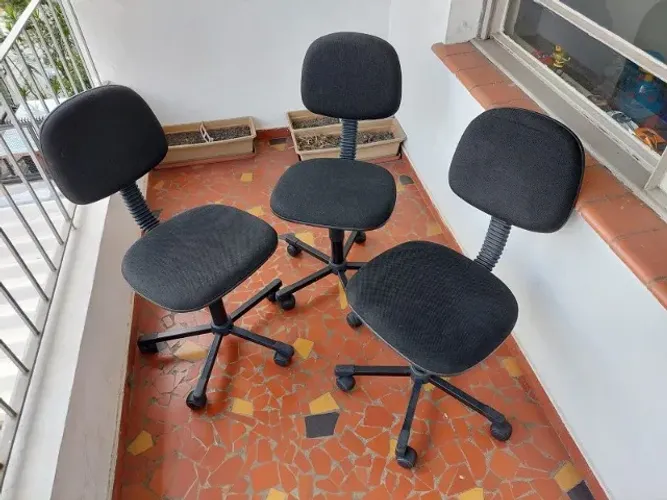 CADEIRA DE ESCRITÓRIO