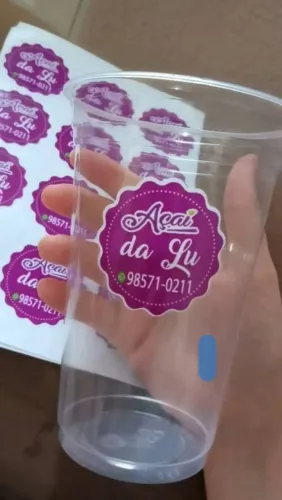 ETIQUETA ADESIVA PERSONALIZADA 