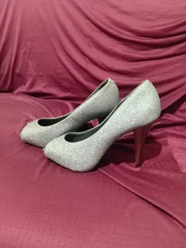 Sapato feminino de salto festa