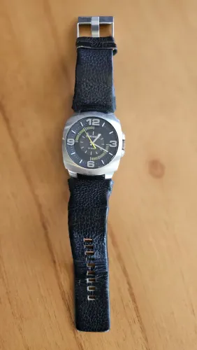 Relógio Fossil hand watch hearts and diamonds<br>Usado<br><br>Trocar bateria <br><br>