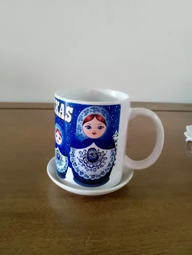 Caneca decorativa Matrioska. SEM USO 