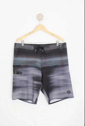 Bermuda Centauro 46 NOVA com Estampa Abstrata