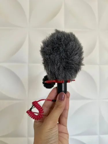 Microfone Direcional Rode VideoMicro - Compacto, Leve e com Áudio Profissional