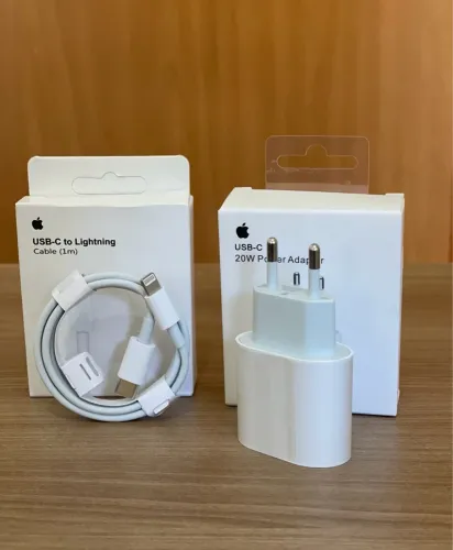 Carregador e Cabo USB-C para Lightning iPhone