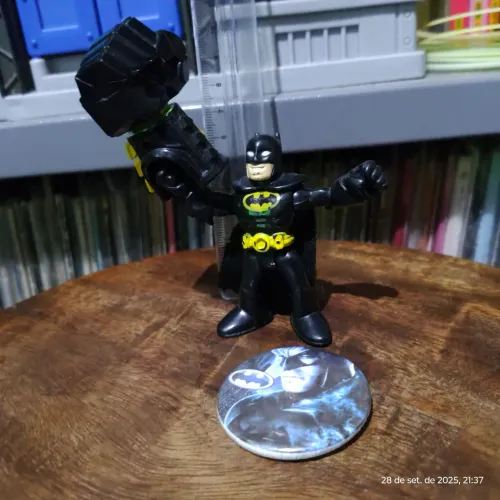 Coleção Imaginext. Batman com garra + botom