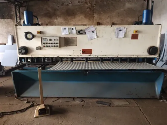 CASAL DE DOBRADEIRA E GUILHOTINA CALVI