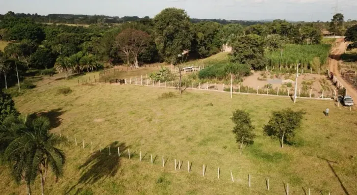 Chácara a Venda em Abadia de Goiás, 1.000mts - Estudamos permuta