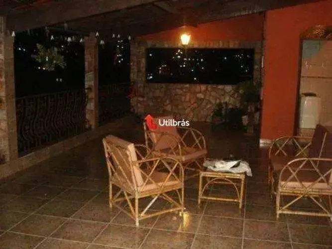Casa à venda, 9 quartos, 1 suíte, 4 vagas, Tupi - Belo Horizonte/MG