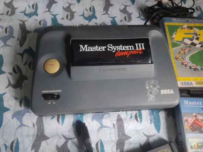 Master System 3 com Sonic na memória 