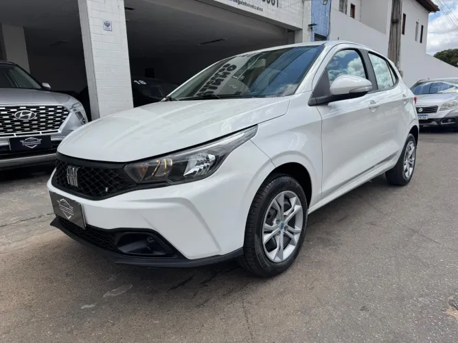 Fiat Argo Drive 1.0 6V Flex 2025 Apenas 17 mil rodado na garantia de fábrica 
