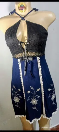 Vestido bordado alça fina lasteque blusa costas cor azul ? Tam 38