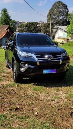 Toyota Hilux SW4 SRX 4X4 2.8 TDI 16V Dies. Aut. 2017