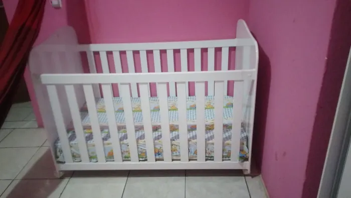 Kit berço americano e comoda infantil 