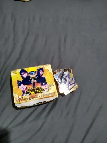 Box Naruto com várias cartas LEIA O ANÚNCIO