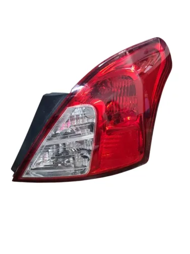 Lanterna Direito Traseiro Nissan Versa 2012/2020 Direito/passageiro