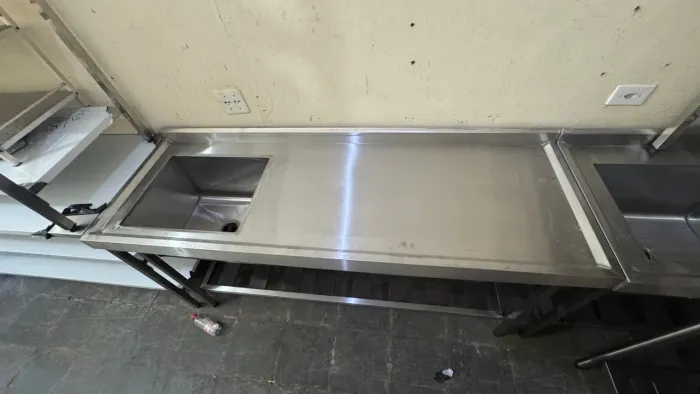 Bancada de Aço Inox com Pia 1,80 x 0,60